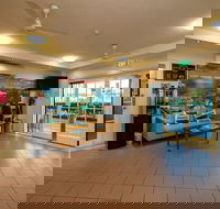 Cairns Queens Court - Hotel Accommodation