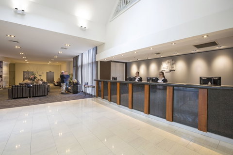 Holiday Inn Potts Point Sydney, An IHG Hotel - Hotel Accommodation 1