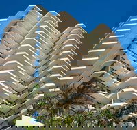 Beach House Seaside Resort Coolangatta - Hotel Accommodation