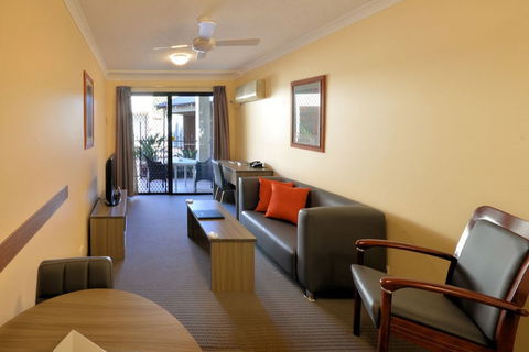 Quest Ascot - Hotel Accommodation 4