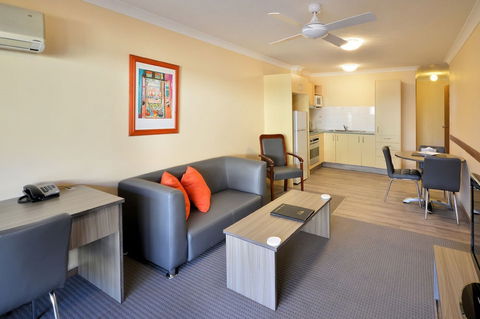 Quest Ascot - Hotel Accommodation 3