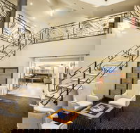 Quest Savoy - Hotel Accommodation