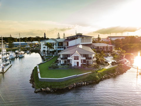 Sails Port Macquarie - By Rydges - Hotel Accommodation 1