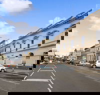 Quality Inn Heritage On Lydiard - Hotel Accommodation