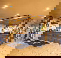 McCracken Country Club - Hotel Accommodation