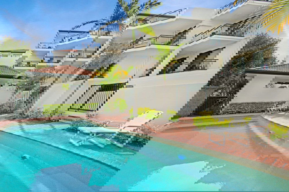 Coombabah QLD Hotel Accommodation