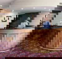 Ensenada Motor Inn and Suites - Hotel Accommodation