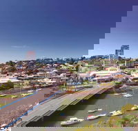 Oaks Townsville Gateway Suites - Hotel Accommodation