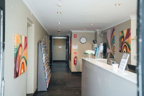UNO Hotel Sydney - Hotel Accommodation 3
