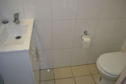 Whalers Rest Motor Inn - Hotel Accommodation 6