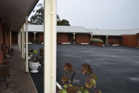 Whalers Rest Motor Inn - Hotel Accommodation 0