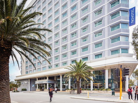 Novotel Perth Langley - Hotel Accommodation 0