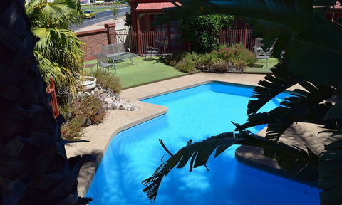 Early Australian Motor Inn - Hotel Accommodation 2