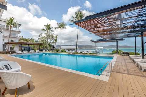 Coral Sea Marina Resort - Hotel Accommodation 1