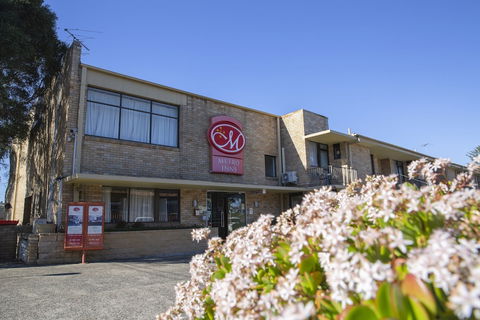 Metro Inn Ryde - Hotel Accommodation 1