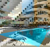 Adina Serviced Apartments Canberra James Court - Hotel Accommodation