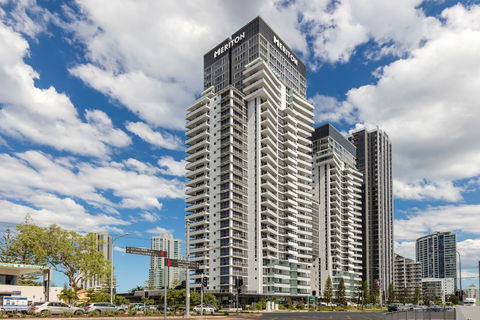 Meriton Suites Broadbeach, Gold Coast - Hotel Accommodation 0
