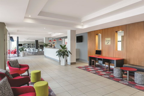 Travelodge Hotel Garden City Brisbane - Hotel Accommodation 2