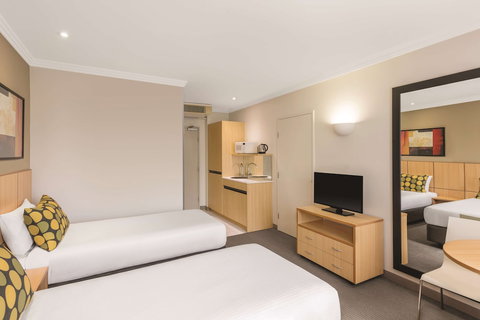 Travelodge Hotel Garden City Brisbane - Hotel Accommodation 4