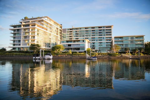 ULTIQA Freshwater Point Resort - Hotel Accommodation 1