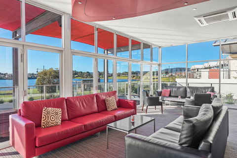 York Cove - Hotel Accommodation 1