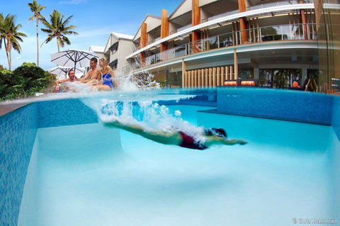 Castaways Resort & Spa Mission Beach - Hotel Accommodation 3