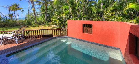 Castaways Resort & Spa Mission Beach - Hotel Accommodation 4