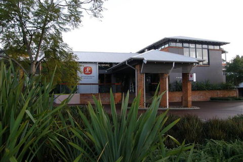 Margarets In Town Apartments - Hotel Accommodation 3