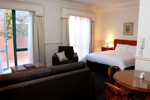 Majestic Tynte Street Apartments - Hotel Accommodation 6