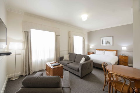 Majestic Tynte Street Apartments - Hotel Accommodation 4