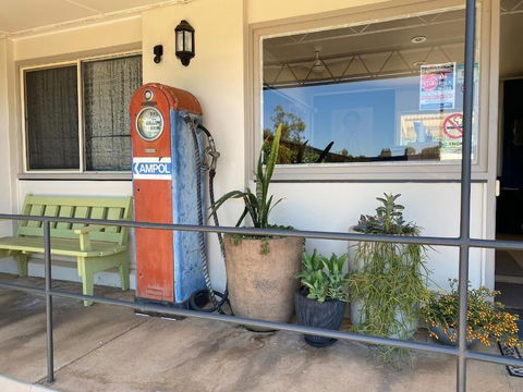 Ben Hall Motor Inn - Hotel Accommodation 6