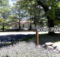 Moore Park Inn - Hotel Accommodation