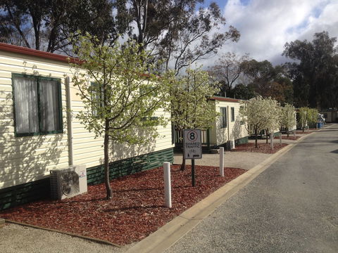 Albury All Seasons Tourist Park - Hotel Accommodation 1