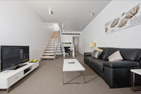 Accommodate Canberra - Hotel Accommodation 0