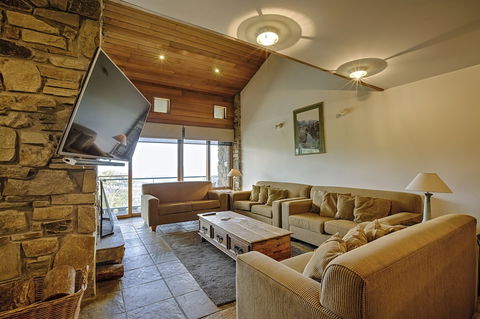 Alpine Woodsmoke - Hotel Accommodation 2