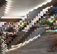 Grand Hotel and Apartments Townsville - Hotel Accommodation