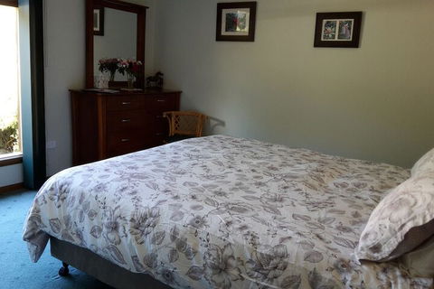 Eagles Roost Farmstay B & B - Hotel Accommodation 2