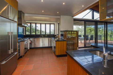 The Beach House At Arthur Bay - Hotel Accommodation 2