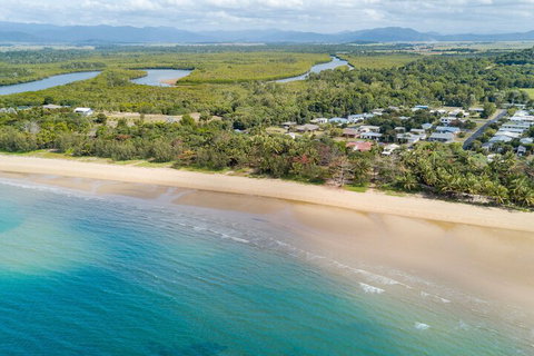 Kurrimine Beach Huts - Hotel Accommodation 1