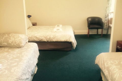 Ross Hotel - Hotel Accommodation 2