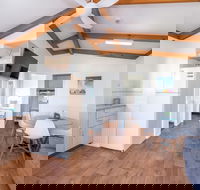 BIG4 Breeze Holiday Parks - Bargara - Hotel Accommodation