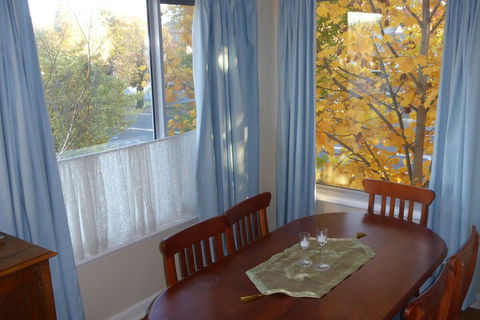 A Colourcity Apartments - Hotel Accommodation 7