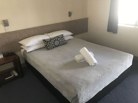 Nanango Star Motel - Hotel Accommodation 6