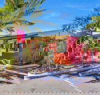 Econo Lodge Karratha - Hotel Accommodation