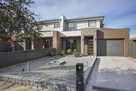 Bradford Place Melbourne - Hotel Accommodation 2