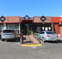 Westside Studio Apartments - Hotel Accommodation
