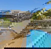 On the Bay Apartments - Hotel Accommodation