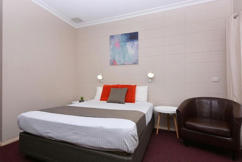 Motel Poinsettia - Hotel Accommodation 2