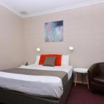 Motel Poinsettia - Hotel Accommodation 0