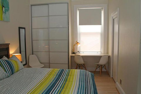 Smugglers Inn Studio Apartments - Hotel Accommodation 7